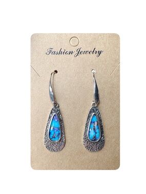 5/$25 😻 Silver Teardrop Earrings with Faux Blue Turquoise Inlay